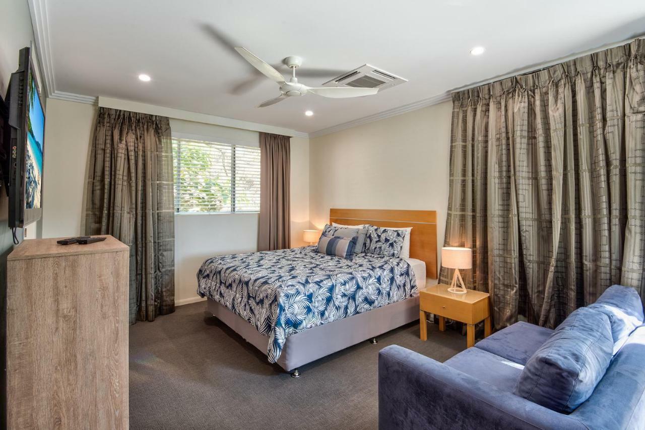 Pavillions On By Hiha Apartment